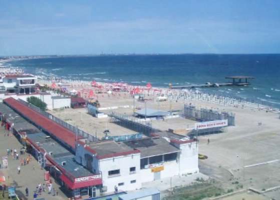 ABADL: Protecţiile plajei Tomis Nord vor ceda în 5 ani